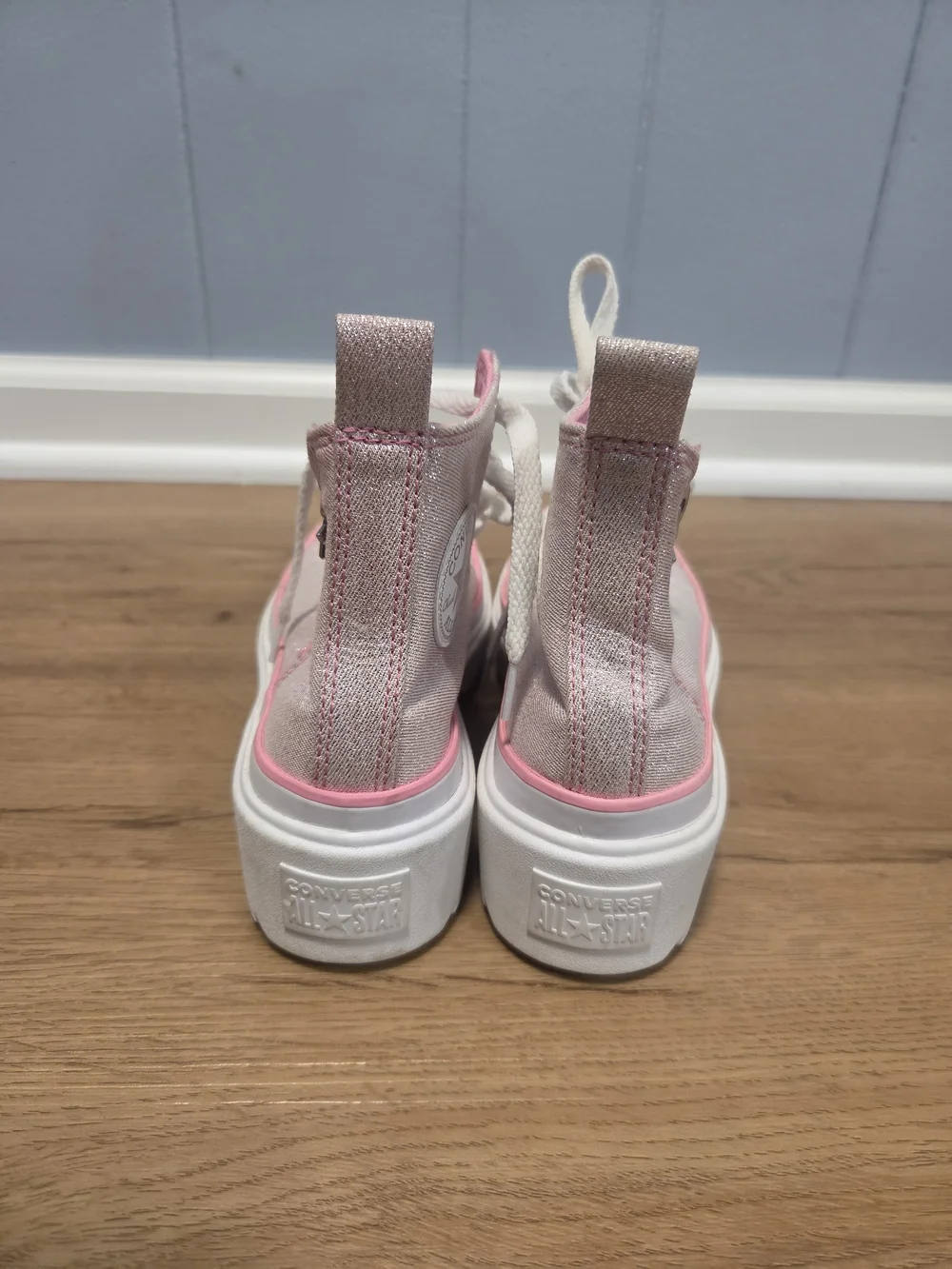 Converse Kids' Chuck Taylor All Star Lugged Lift platform sneakers